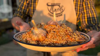 Как сделать настоящий плов, а не кашу с мясом: ловкость с морковью — на аромат прибегут все соседи