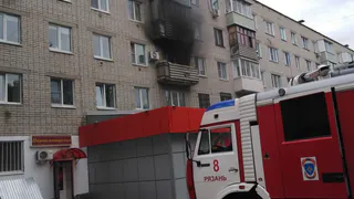 На улице Интернациональной в квартире сгорел балкон