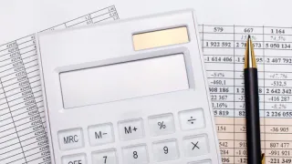 Указ уже подписали: пенсионеры больше не платят за отопление и воду с сентября