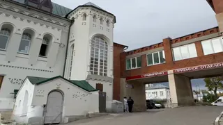 У больницы скорой помощи «Красный крест» во Владимире строят новую парковку