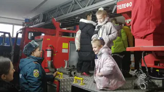 В Вязниках ученики первых классов посетили с экскурсией 18-ю пожарно-спасательную станцию
