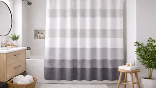 Отказалась от тканевой шторки и заменила на это — ванная стала выглядеть дороже и чище