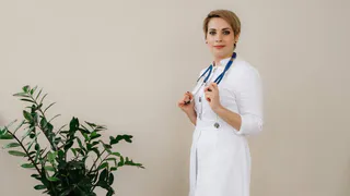 “Одни таблетки не помогут, ребенка нужно научить разговаривать”