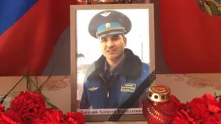 В Клинцах похоронили погибшего летчика Алексея Хасанова