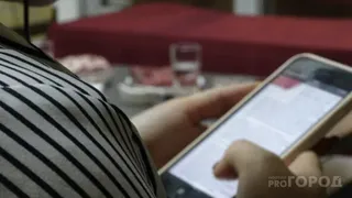 Магнитогорец украл телефон у друга, которого навестил на рабочем месте