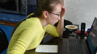 "Удаленка" не работает: большинство работодателей отправили сотрудников в отпуск за свой счет