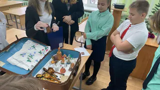 История Пензенского края как на ладони:  в школе №59 появился  передвижной музей в большом раритетном чемодане