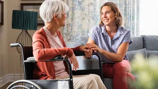 Во Владимирской области женщину-инвалида оставили в неприспособленной для нее квартире