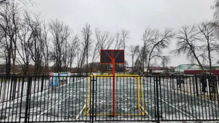 В Мирном открыли спортивную площадку