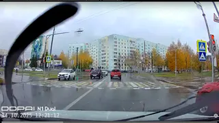 По встречке на красный: в Нижнекамске водитель-нарушитель шокировал очевидцев