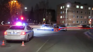 В Коми столкнулись два автомобиля на регулируемом перекрестке Ухты