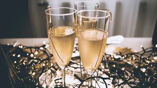 Какой лучший выбор для новогоднего стола: мнение диетолога Алексея Кабанова