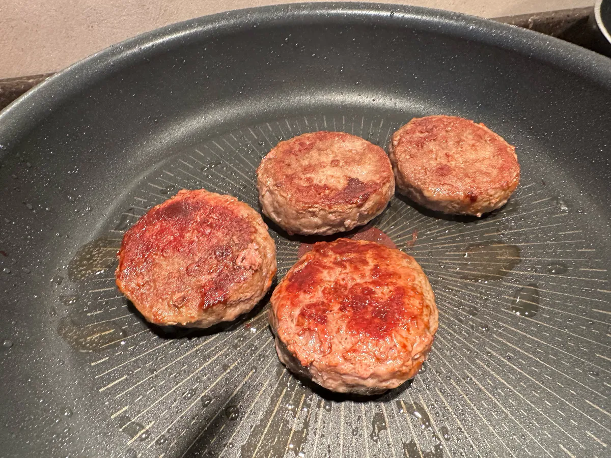 Котлеты готовлю по-новому. Добавляю в фарш всего один ингредиент и вкус стал лучше