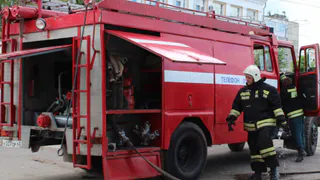 Пожар в Рязани: в многоэтажке на улице Крупской загорелась  квартира