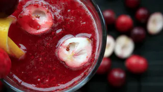 Сок без соковыжималки: "дедовский" метод холодной вытяжки взорвал интернет - чистая магия в 3 этапа