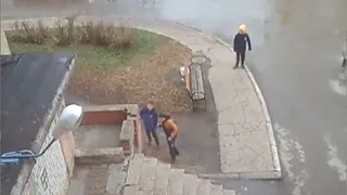 "Кидали камни, бутылки": новомичуринские школьники затравили пенсионерку