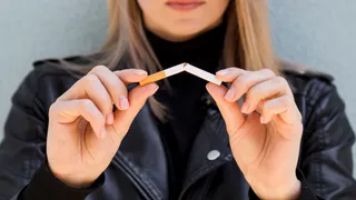 В регионе могут ввести повышенные штрафы за курение у школ и детских садов