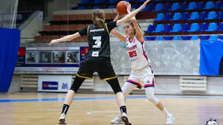 Женская команда «Металлург» проиграла в домашнем матче высшей лиги по баскетболу команде «ЧГУ Атланта»