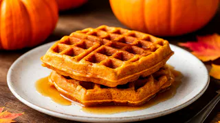 Ароматные и хрустящие, с травами: кабачковые вафли, которые тают во рту: Не могу наполнить тарелку - дети хватают на лету