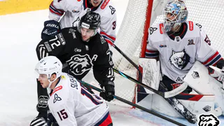 «Нефтехимик» одержал победу над «Трактором» со счётом 4 : 3