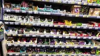 Заглянула в "Перекресток" и ахнула - нашла классные продукты для тех, кто следит за фигурой. Делюсь фото и ценами 