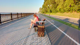 Так одеваются только "колхозницы": 5 вещей, которые срочно нужно выбросить из гардероба