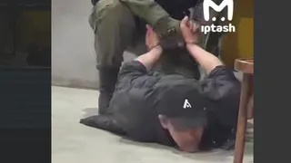 Мужчина в крови разгромил цветочный салон в Челнах и угрожал сотрудницам 