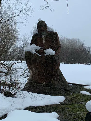 Житель Пензенской области выразил беспокойство о состоянии памятника "Дед Хопер"
