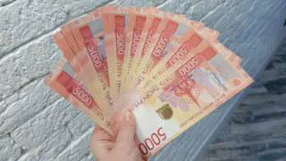 Почему хватает на всё, но не хватает на радость: откровения о деньгах, о которых молчат