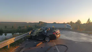 В Чувашии в ДТП погибла женщина-водитель: на иномарке она влетела в грузовик