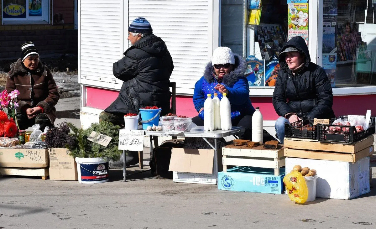 Уличная торговля и парковка на детских площадках: за что чаще всего штрафуют нижнекамцев?