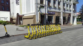 В Магнитогорске водитель электросамоката предстанет перед судом за наезд на пенсионерку