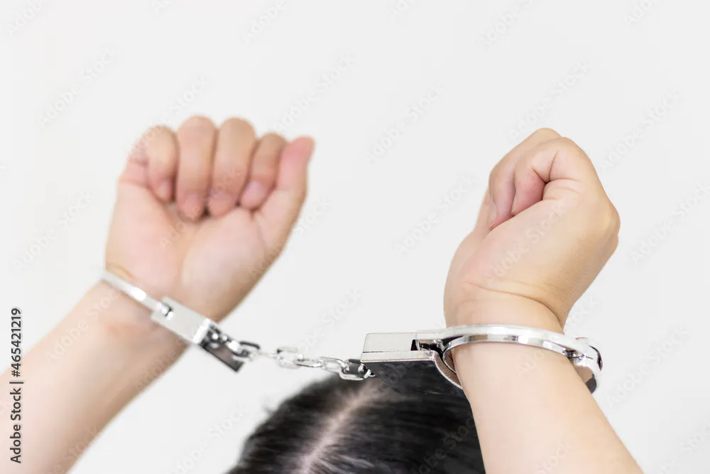 В Татарстане 21-летнюю мать, которая жестоко избила полугодовалого сына за плач, взяли под стражу