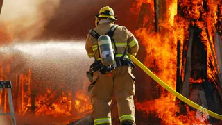 В Рязани из-за возгорания гаража на улице Кальной пострадал мужчина