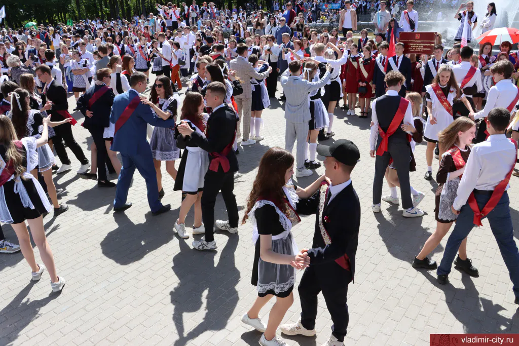 Сегодня во Владимире прозвучали последние звонки