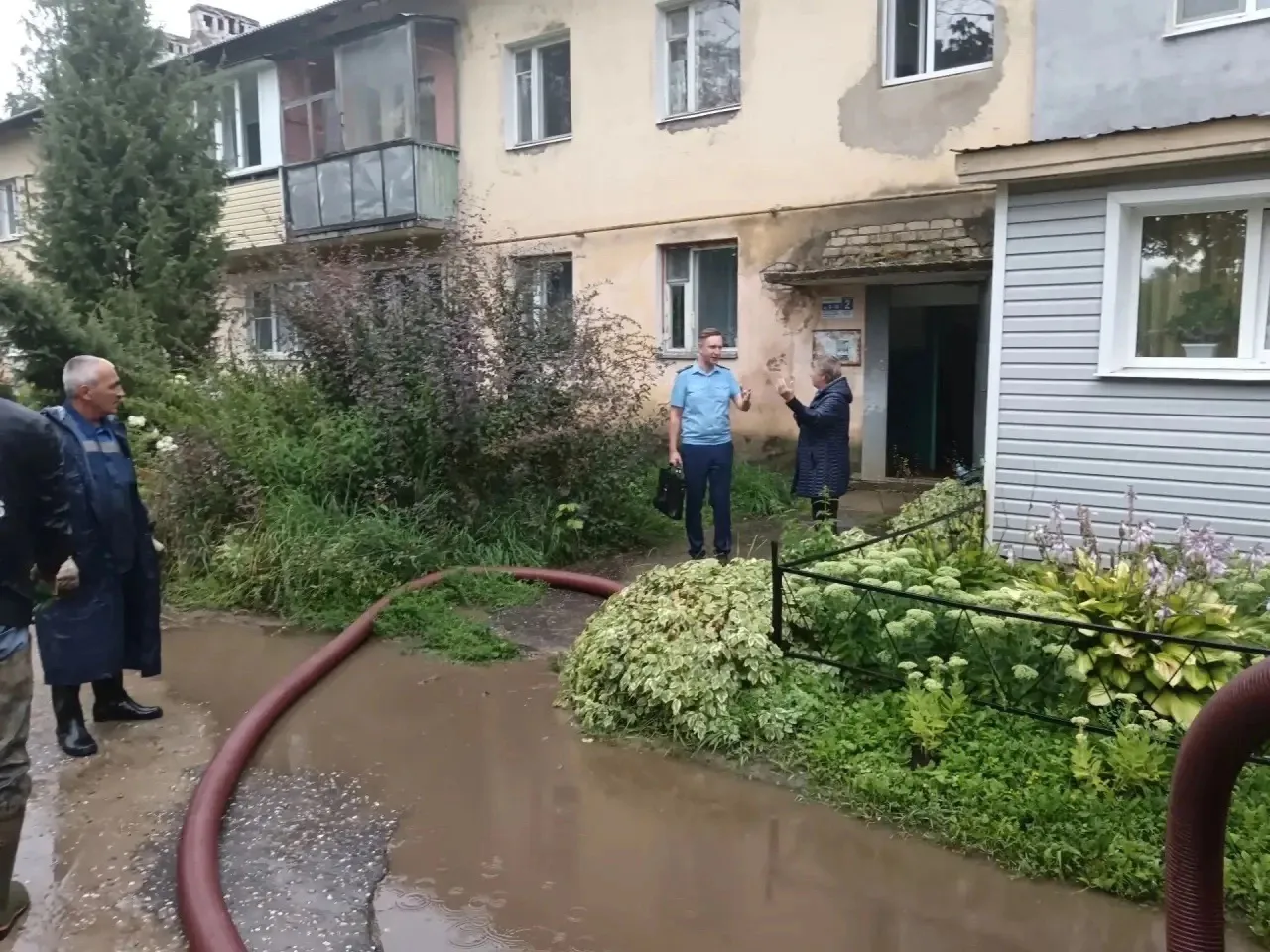 В посёлке Владимирской области затопило несколько жилых домов