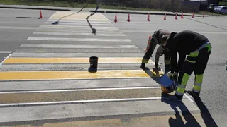 На пензенских дорогах активно восстанавливают разметку