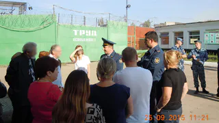 Сотрудники рязанской исправительной колонии  пригласили родственников осужденных на чаепитие