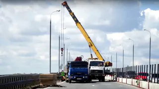В Рязани начали ремонтировать мост через Оку. Видео