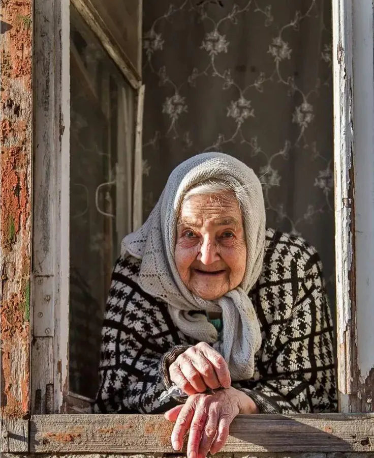 Психологи дали рекомендации, как пожилым людям отпустить чувство одиночества