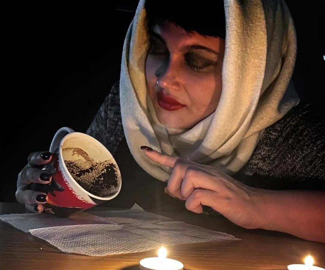 «Ясновидящая» из Санкт-Петербурга обманула жительницу Магнитогорска на 260 тысяч рублей