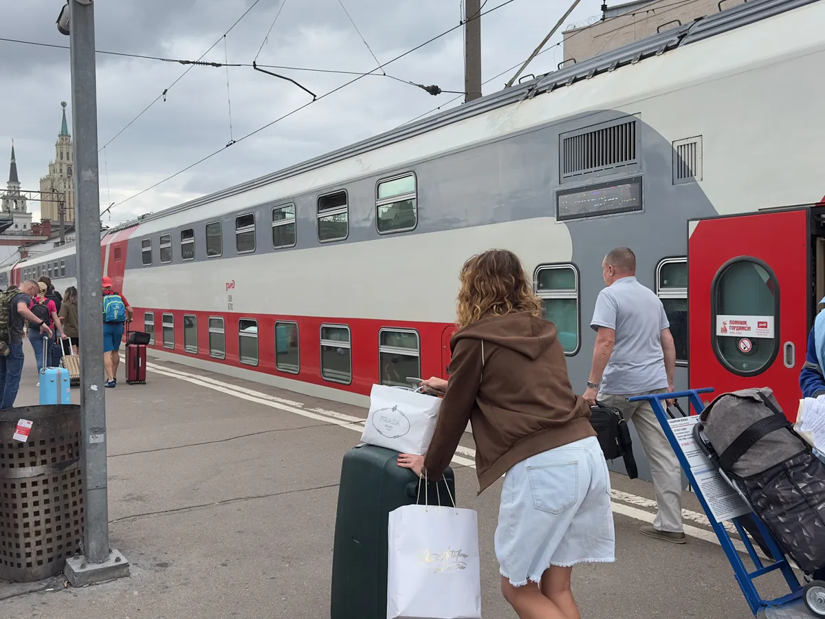 За такие места надо доплачивать пассажиру: отзыв о поездке в плацкарте