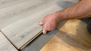 Выбираем «золотую середину», чтобы потом не пожалеть: 5 бюджетных и прочных напольных покрытий