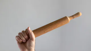 Пензенец разбил голову своему 74-летнему отцу скалкой