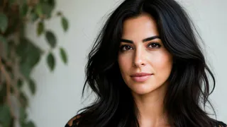 2 ложки на стакан воды — и седина исчезнет без краски: проверено на себе