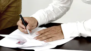 Рязанец чуть не остался без наследства из-за ошибок в документах жены