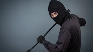 Во Владимире перед судом предстанет обвиняемый в серии краж и разбое мужчина