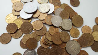 Именно за эти редкие монеты СССР сейчас дают по 300 тысяч рублей - точно есть в квартире бабушки