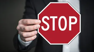 В Володарском районе города Брянска ограничили движение на железнодорожном переезде