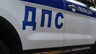 Инспектор ГАИ требует дать ему мобильный телефон для осмотра - как правильно поступить в такой ситуации